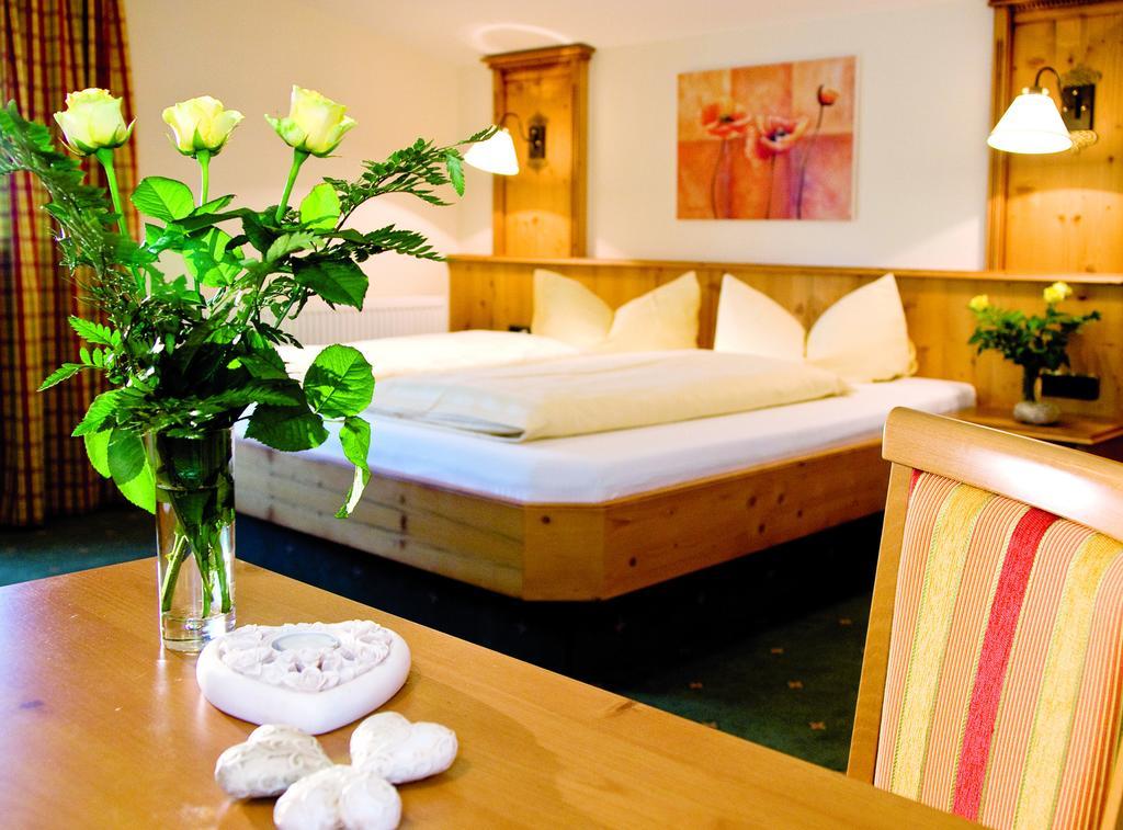 Hotel Roesslwirt Kirchberg in Tirol Eksteriør billede